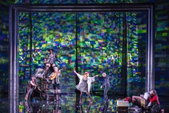 Die Tote Stadt - Nederlandse Reisopera  Persfoto’s Marco Borggreve TEAM EN CASTMuzikale leidingAntony HermusRegieJakob Peters-MesserDecorontwerpGuido PetzoldKostuumontwerpSven BindseilLichtontwerpGuido PetzoldPaulDaniel FrankMariettaIordanka DerilovaFrankMarian PopBrigittaRita KapfhammerJulietteIrma MiheličLucienneSamantha PriceVictorinEric StokloßaFritzModestas SedleviciusGraf AlbertNathan HallerGastonNicole van den BergOrkestNoord Nederlands OrkestKoorConsensus Vocalis