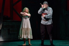 Lady-Macbeth-von-Mzensk-D.Schostakowitsch-Katerina-Izmajlova-Nationaloper-Ostrava-08