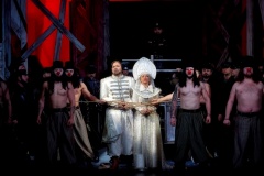 Lady-Macbeth-von-Mzensk-D.Schostakowitsch-Katerina-Izmajlova-Nationaloper-Ostrava-21