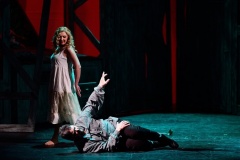 Lady-Macbeth-von-Mzensk-D.Schostakowitsch-Katerina-Izmajlova-Nationaloper-Ostrava-44