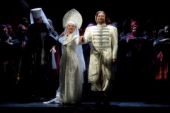 Lady-Macbeth-von-Mzensk-D.Schostakowitsch-Katerina-Izmajlova-Nationaloper-Ostrava-48